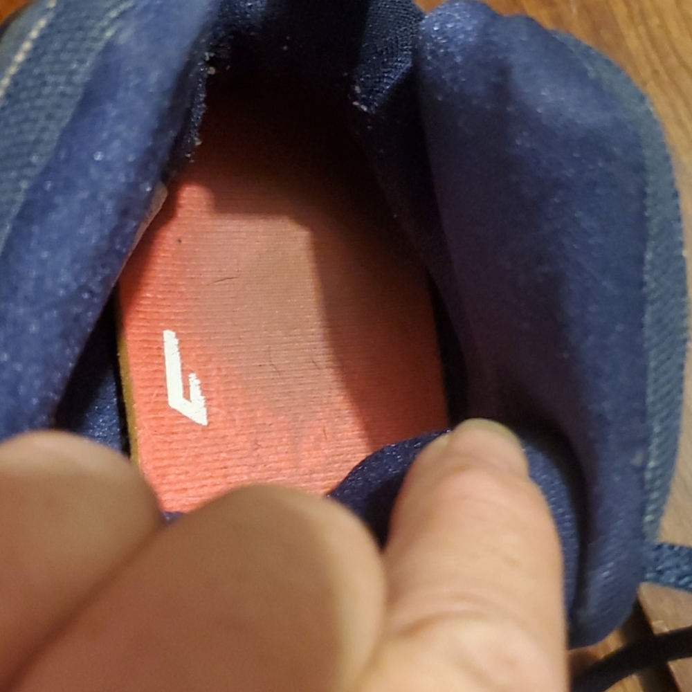 Nike sneakers - Picture 5 of 8